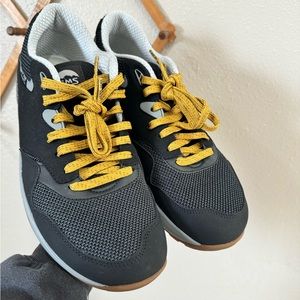 Men’s Lems sneakers